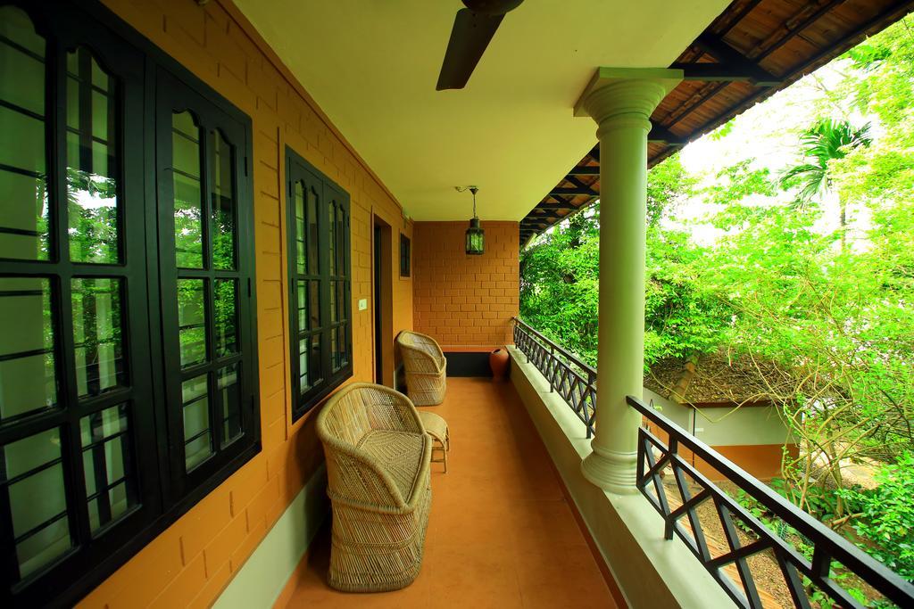 Malakkarethu House Daire Aranmula Dış mekan fotoğraf